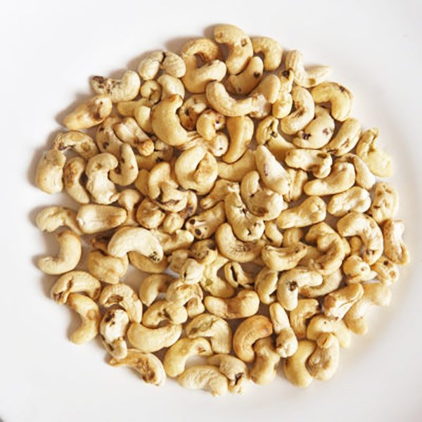 Scorched Kernels cashew product